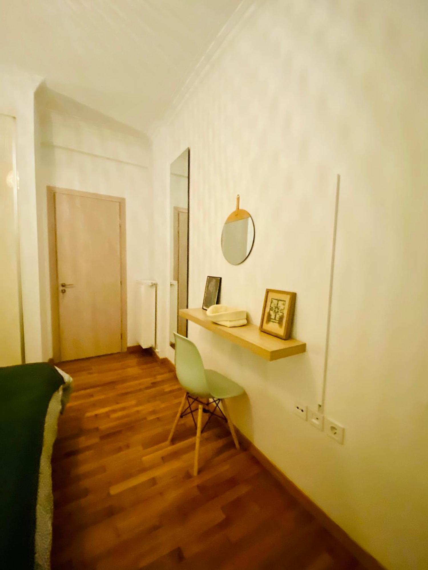 Antinoros Inn, Stylish Apartment,3' To Metro Atenas Exterior foto