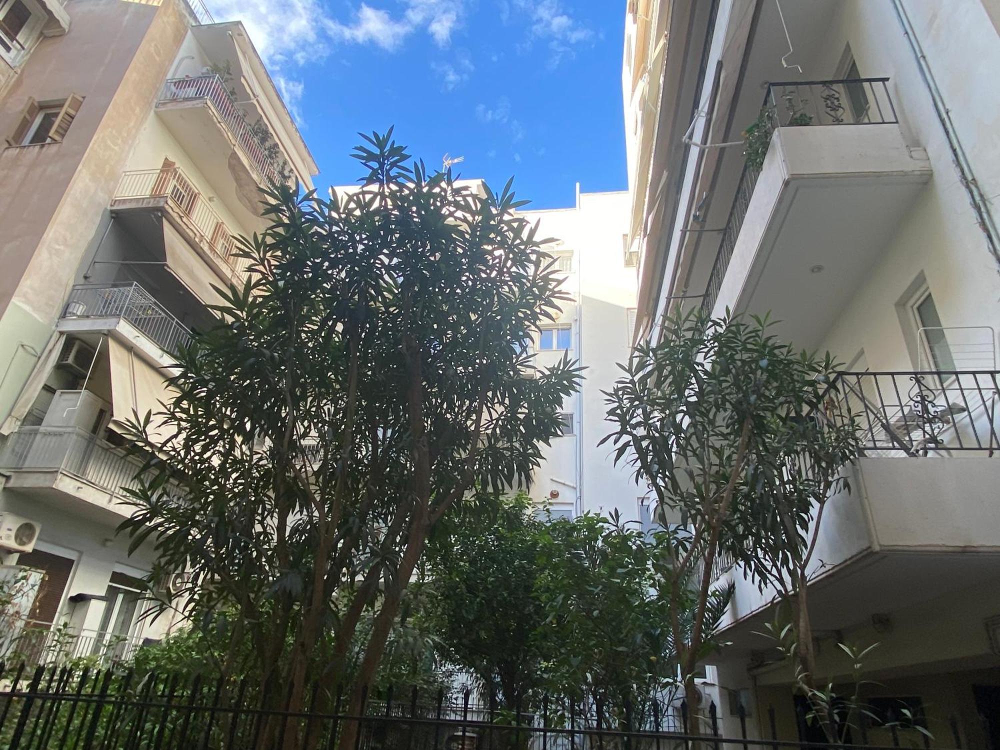 Antinoros Inn, Stylish Apartment,3' To Metro Atenas Exterior foto