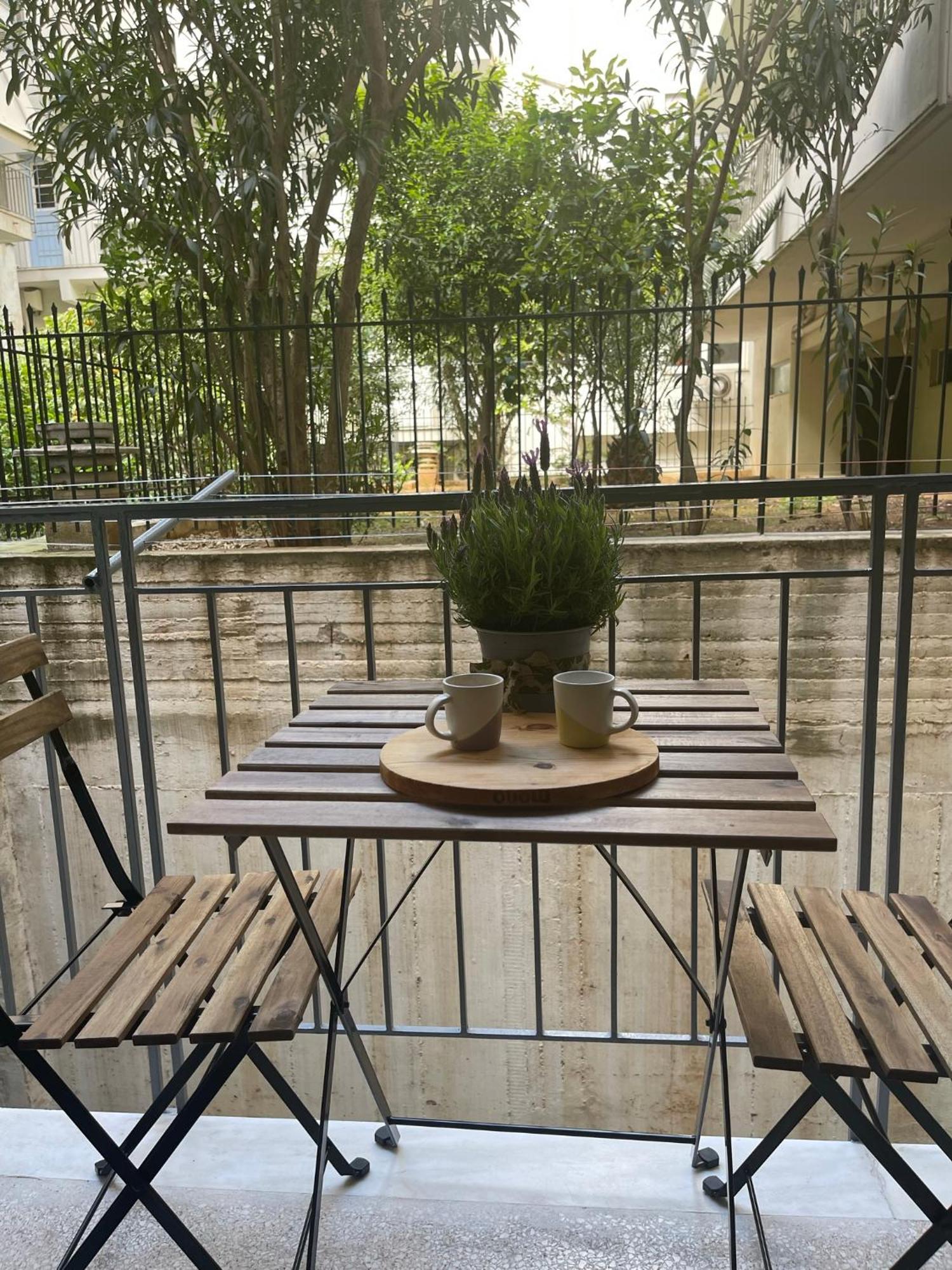Antinoros Inn, Stylish Apartment,3' To Metro Atenas Exterior foto
